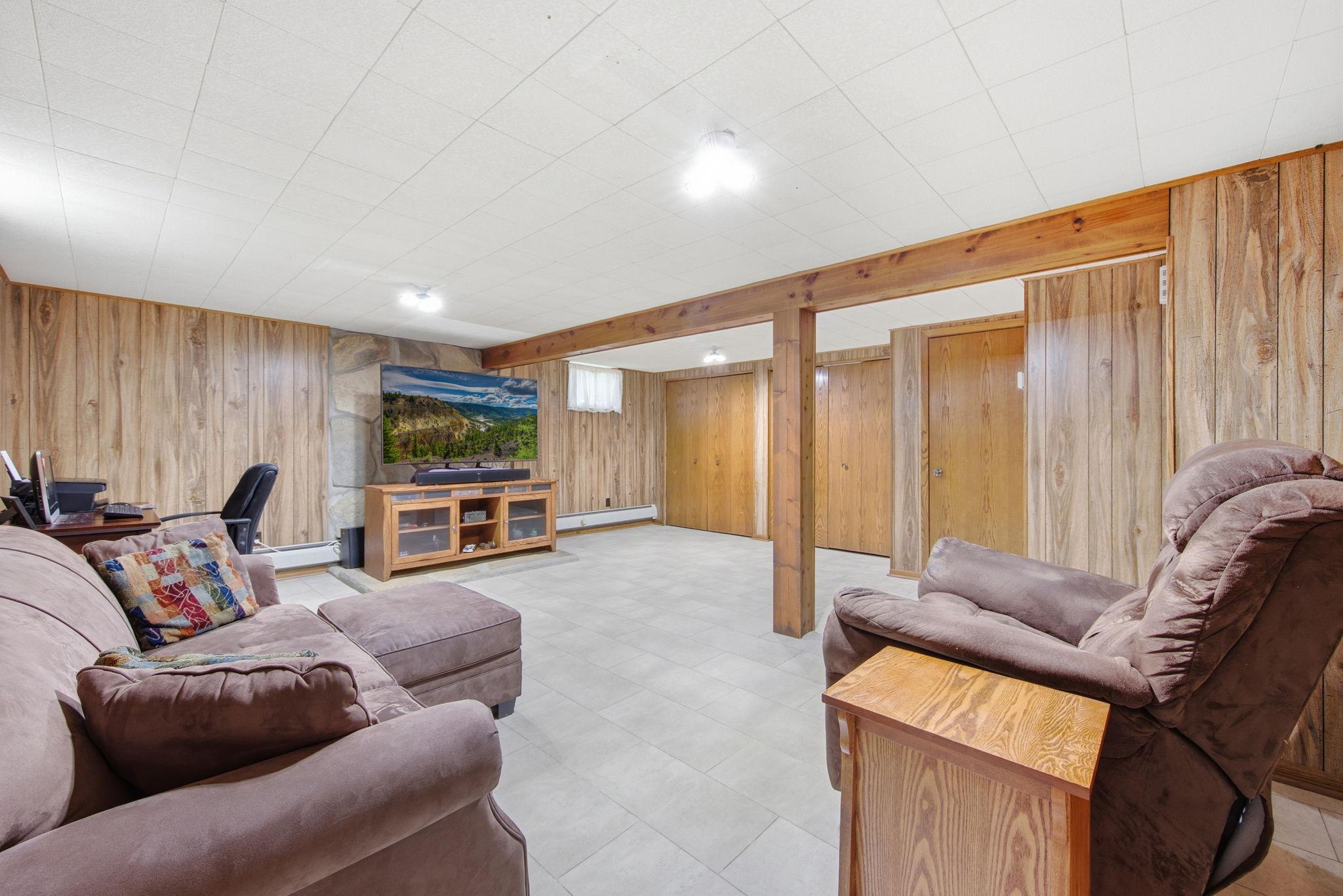918 County Road 92 N
