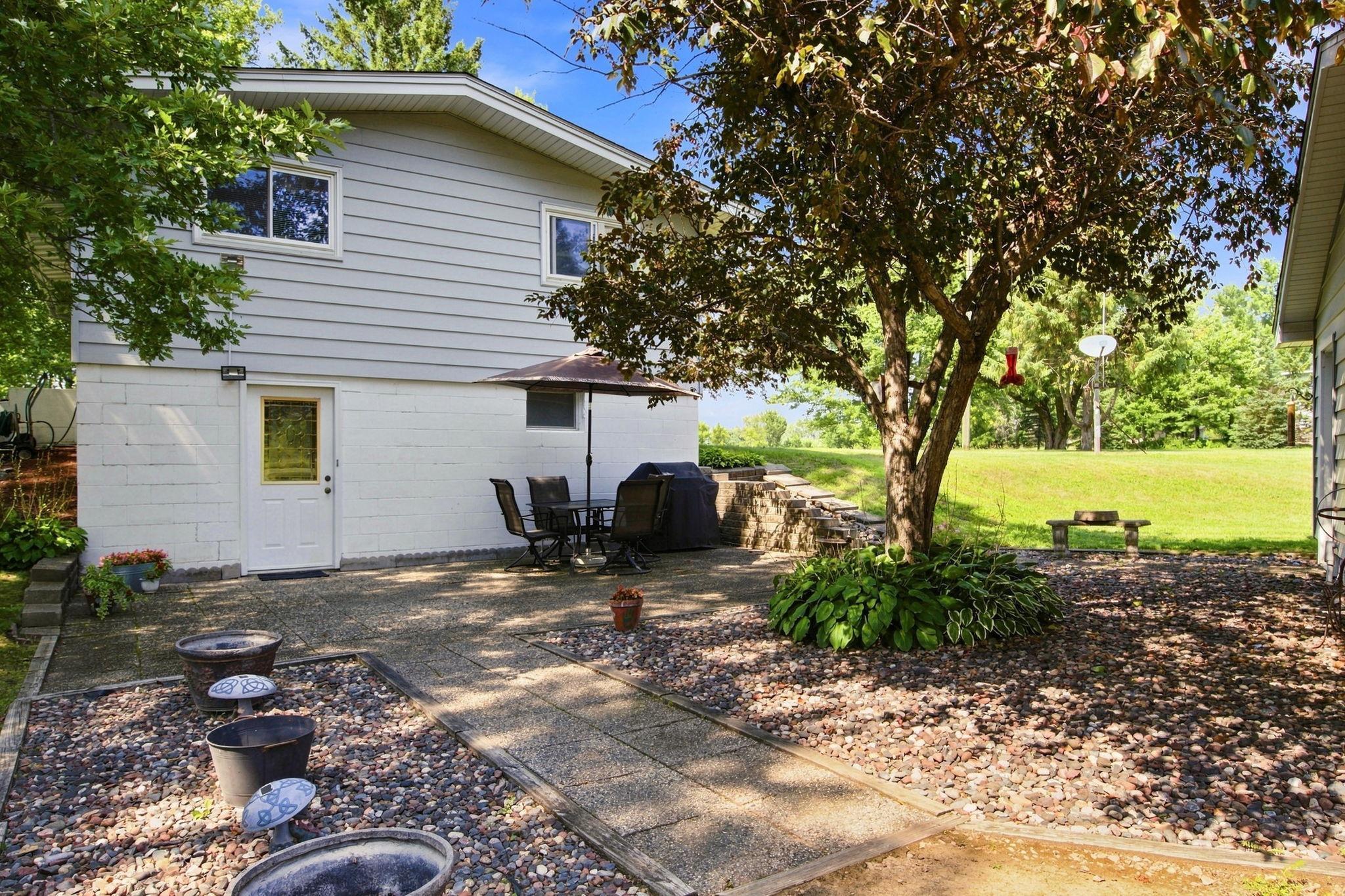 918 County Road 92 N