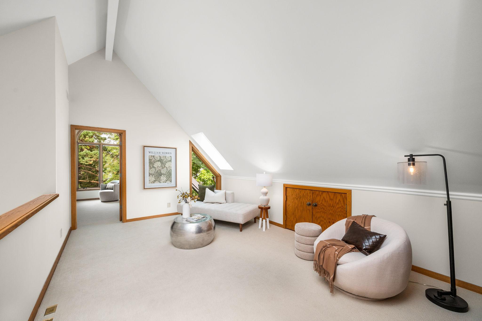 6658 Smithtown Road