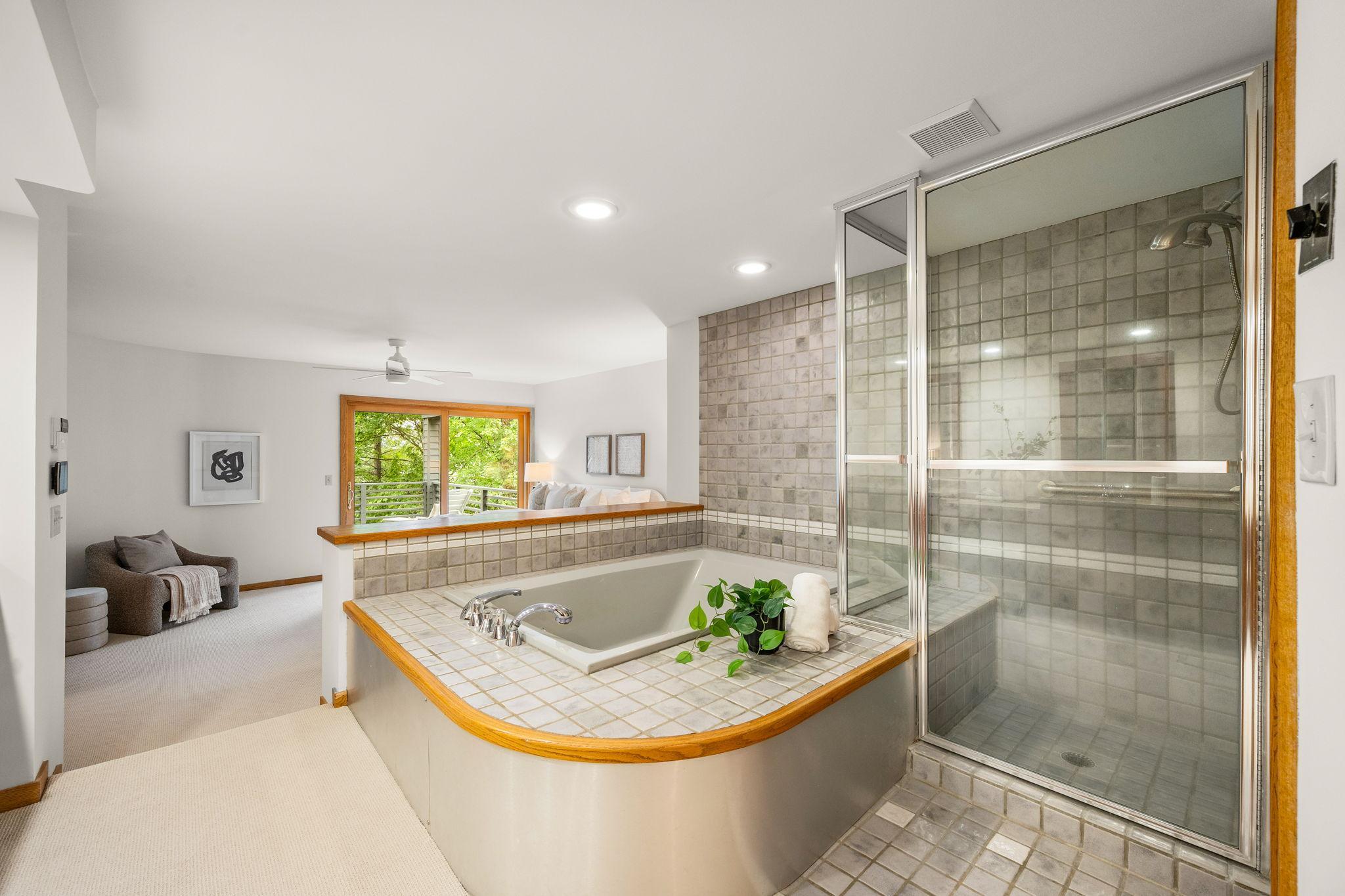 6658 Smithtown Road