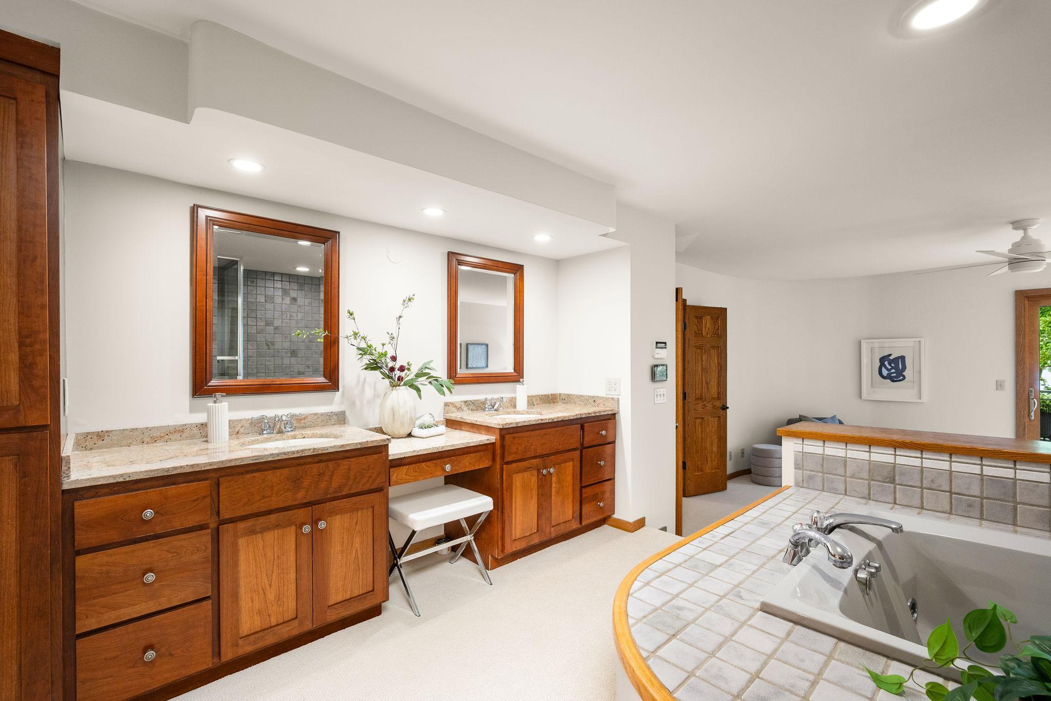 6658 Smithtown Road