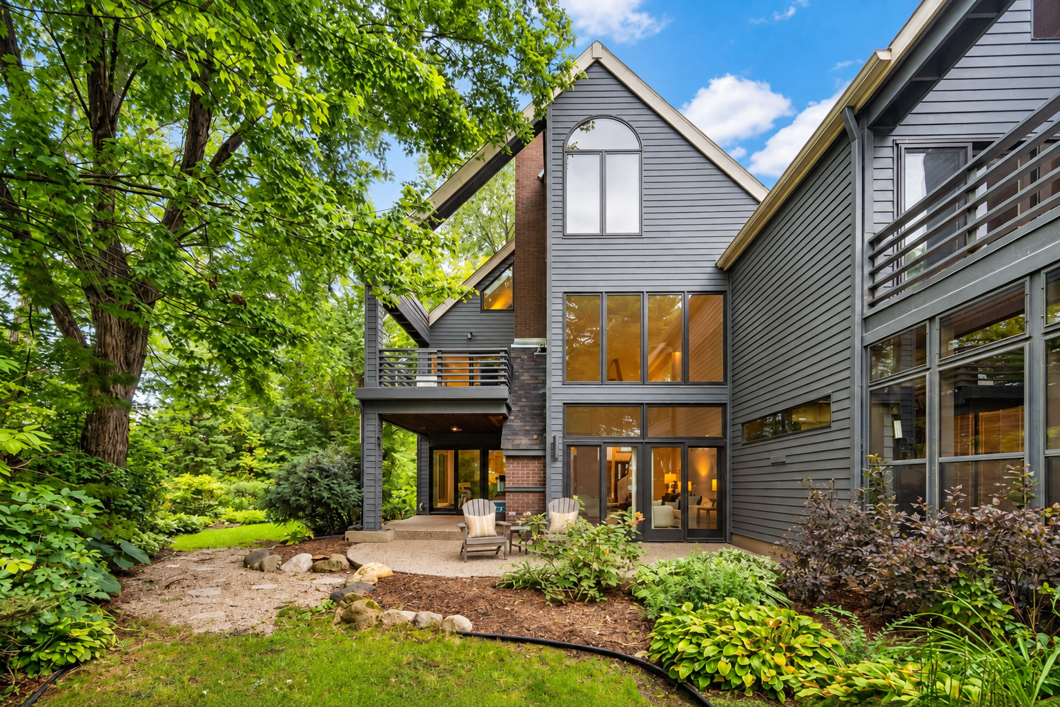 6658 Smithtown Road