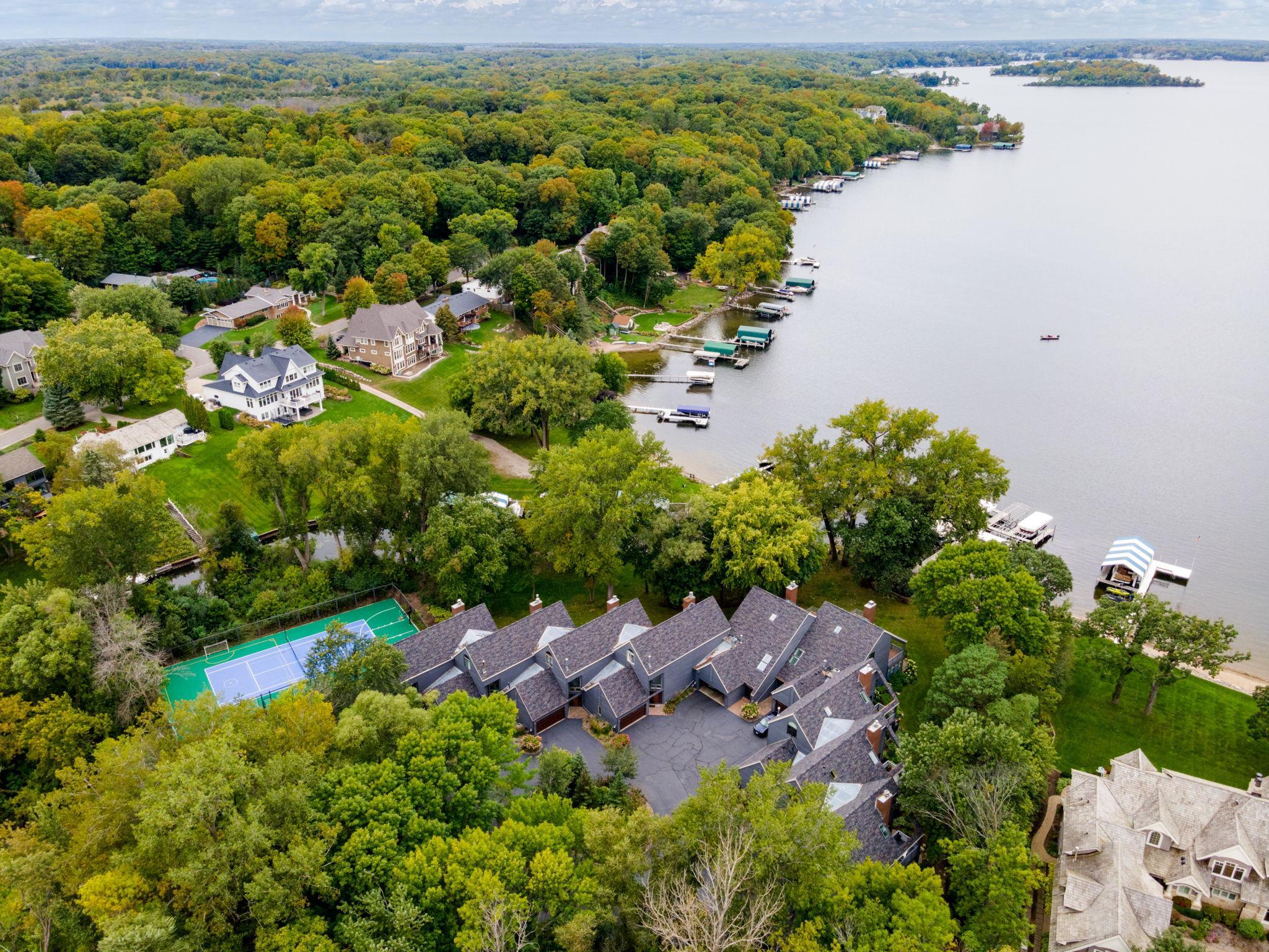 6658 Smithtown Road