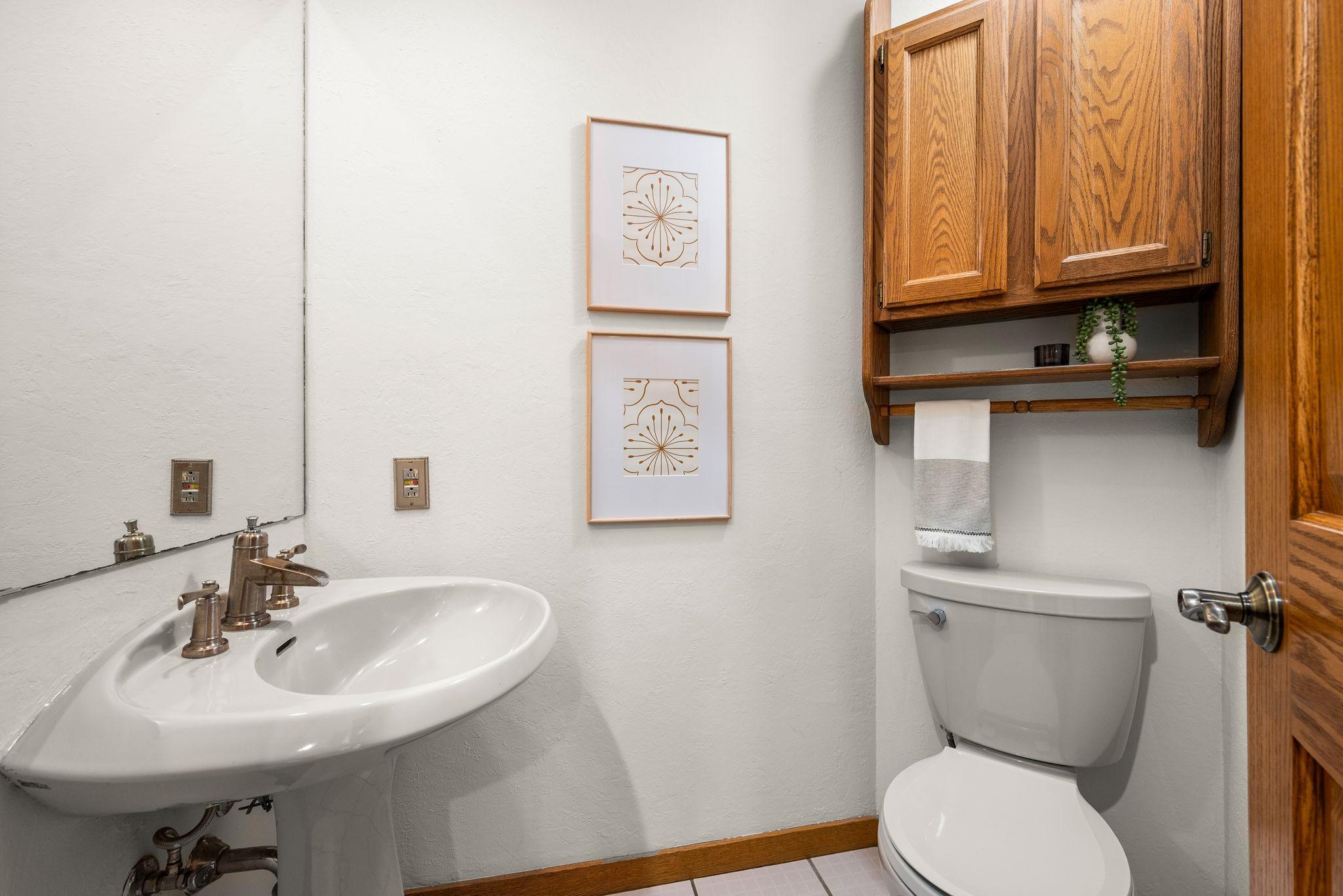 6658 Smithtown Road