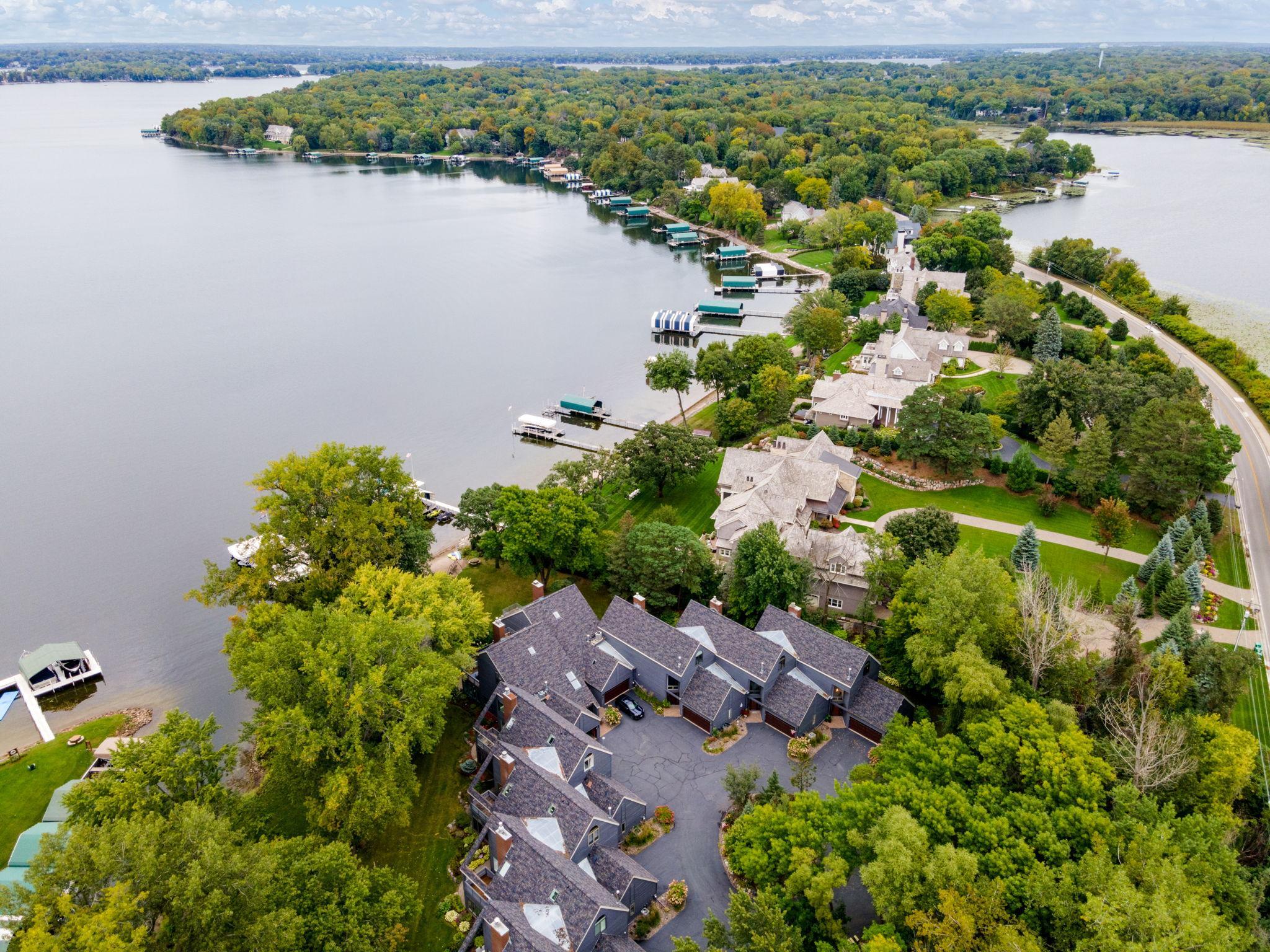 6658 Smithtown Road
