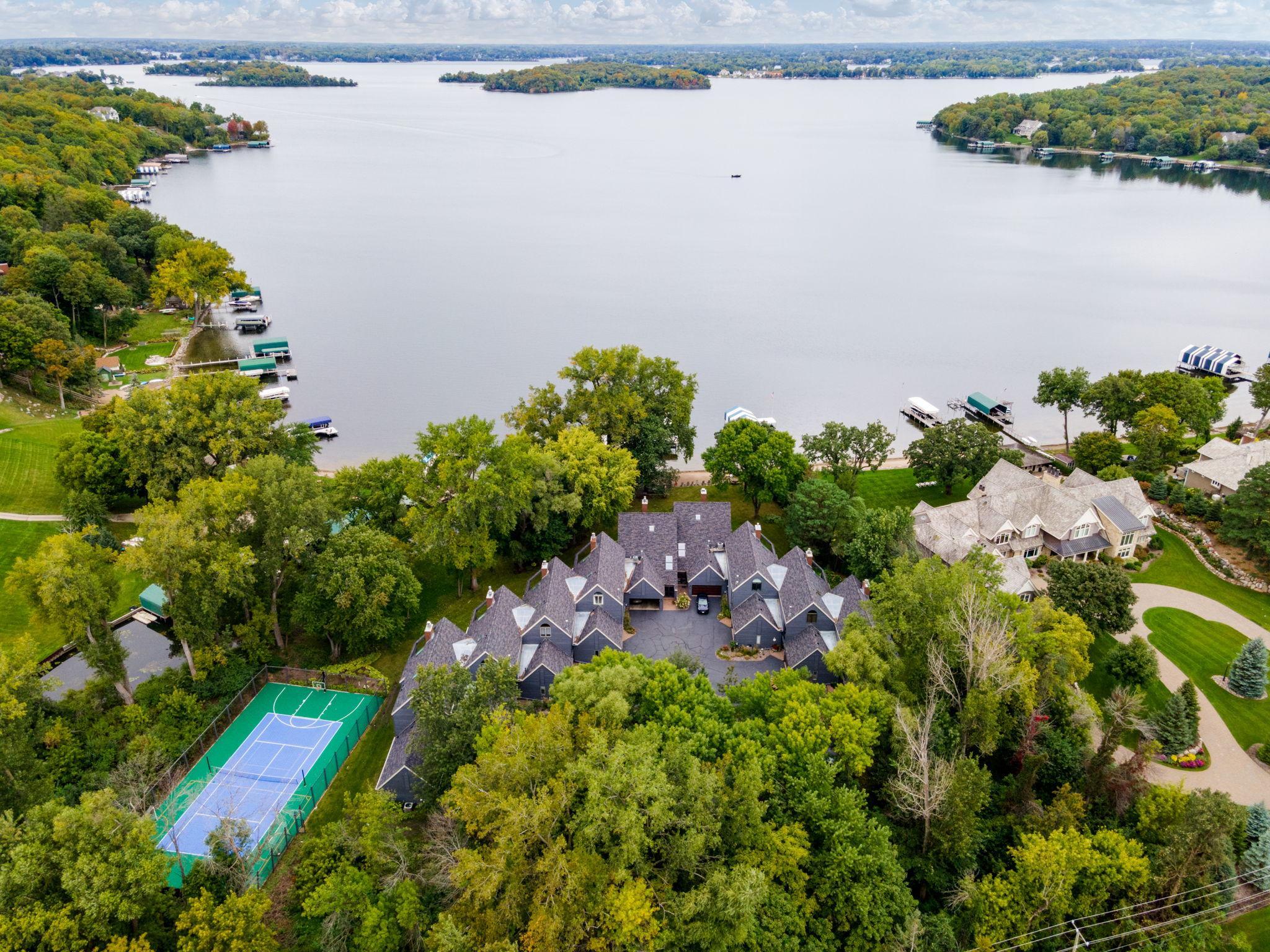 6658 Smithtown Road