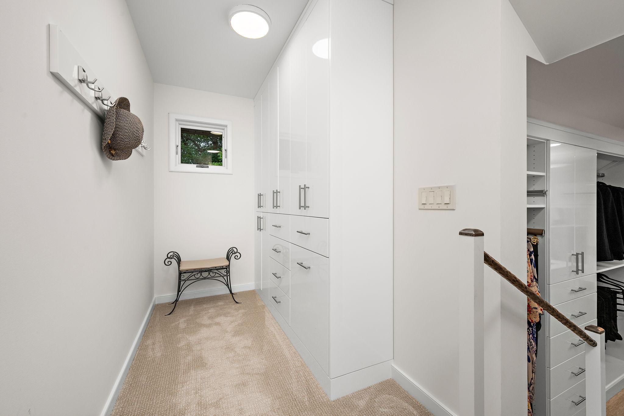 15 Queensland Lane N