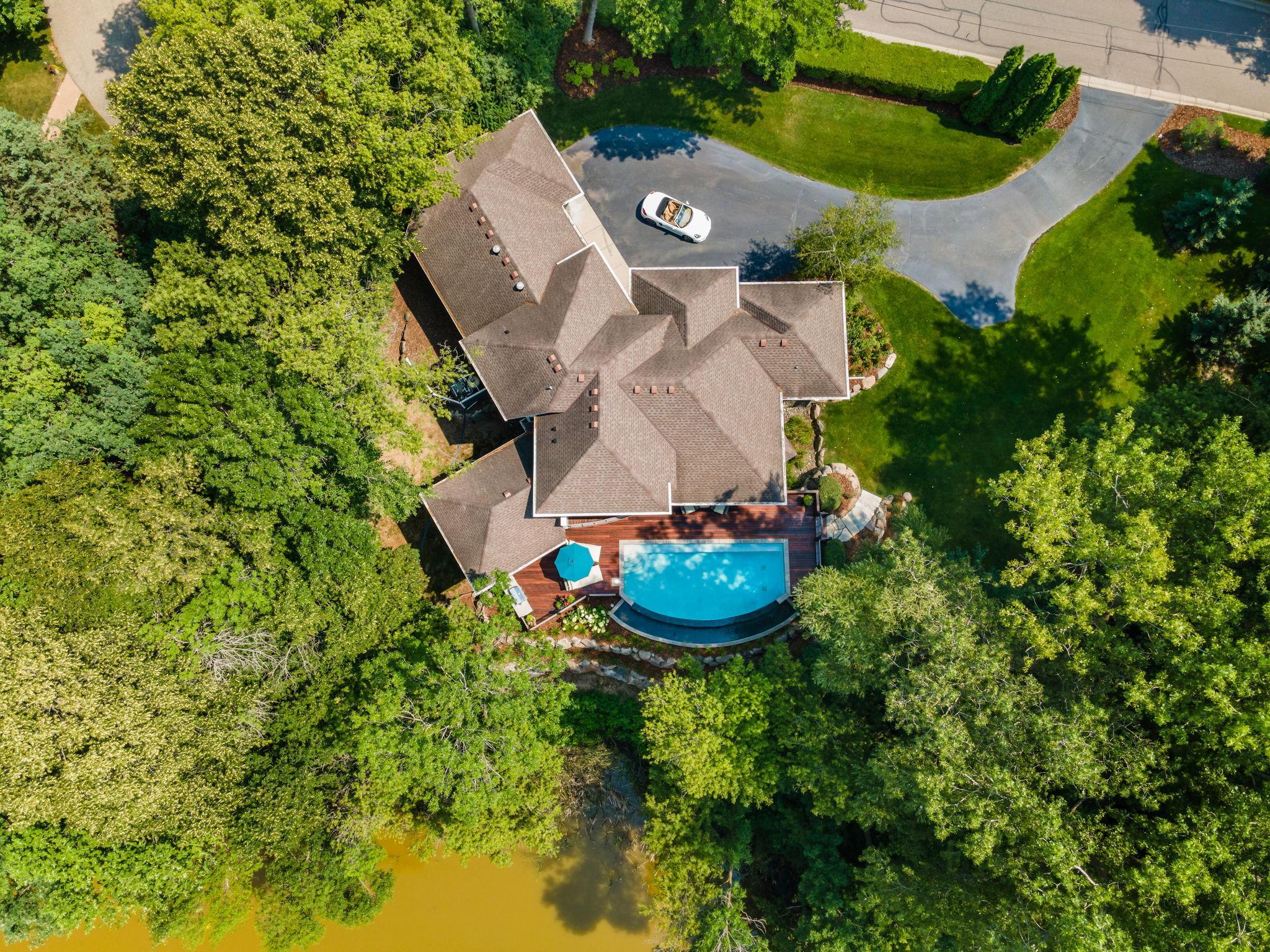 15 Queensland Lane N