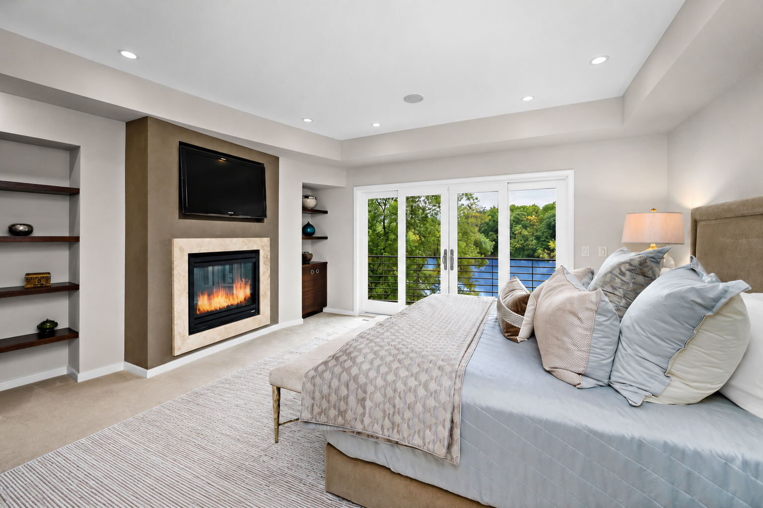 15 Queensland Lane N