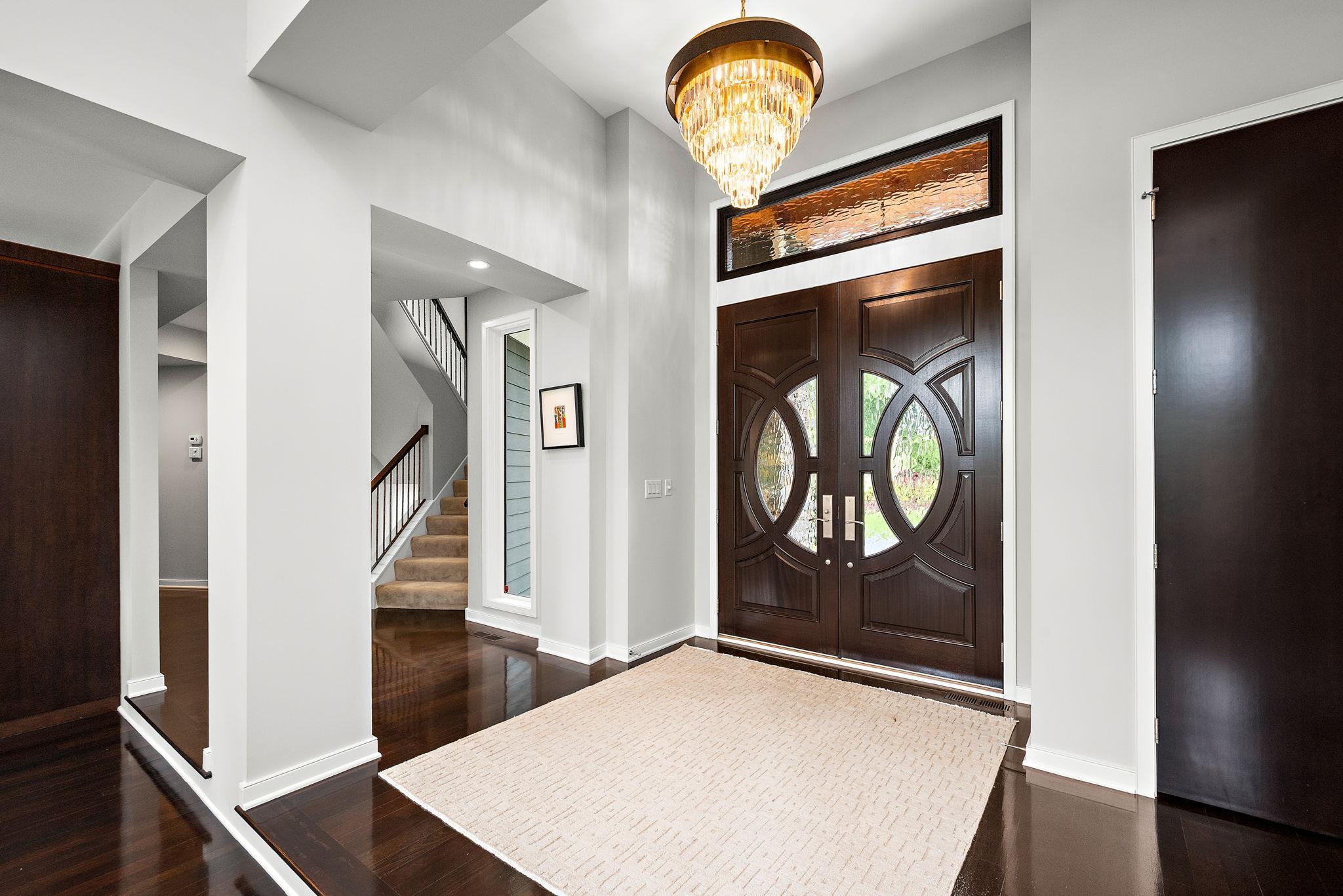 15 Queensland Lane N