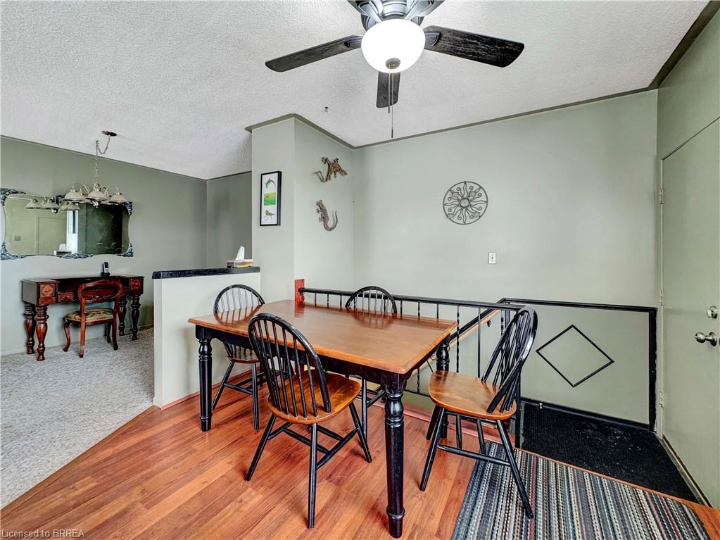 10 Debby Crescent