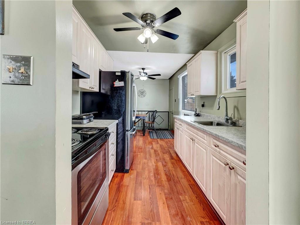 10 Debby Crescent