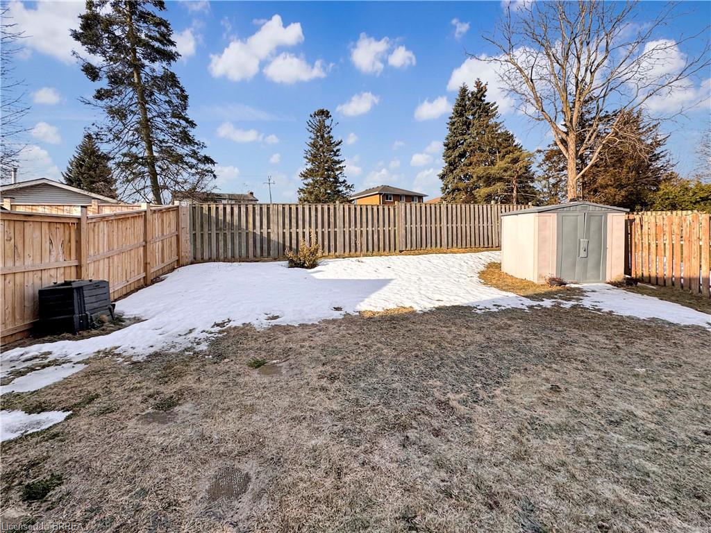 10 Debby Crescent