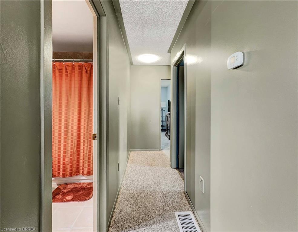10 Debby Crescent