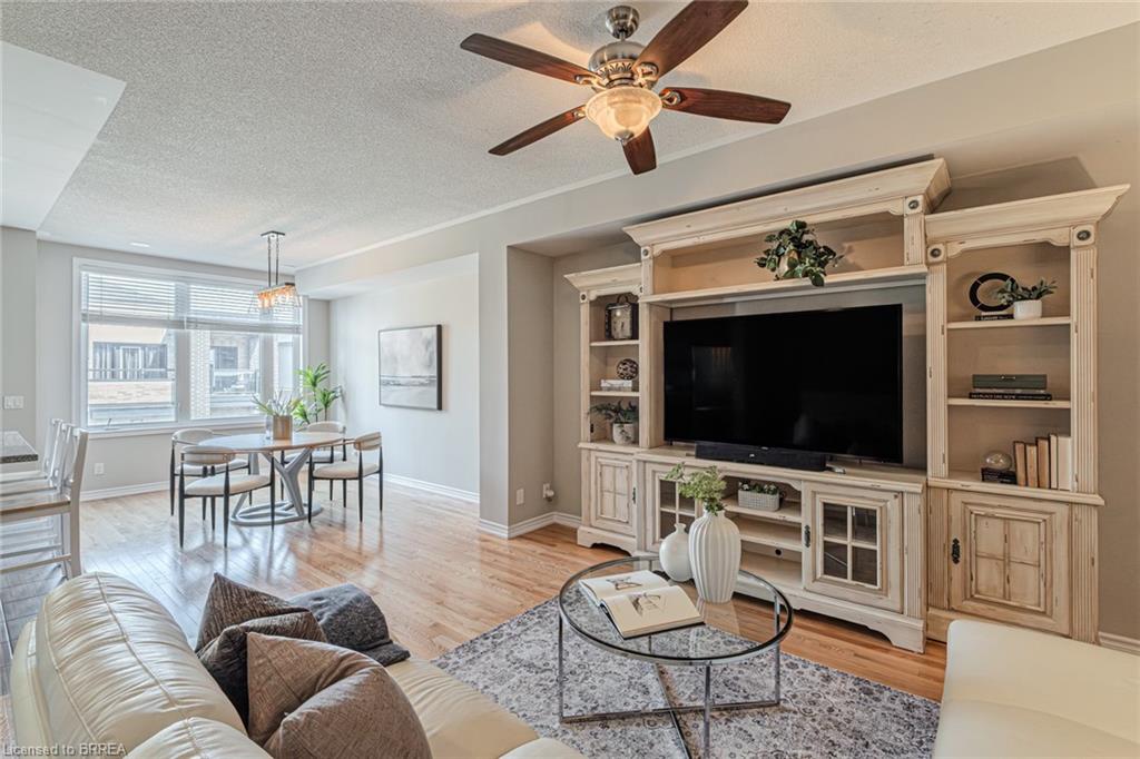422 Athabasca Common