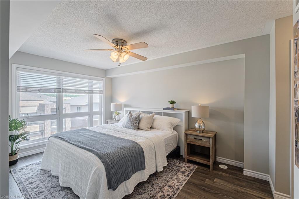 422 Athabasca Common