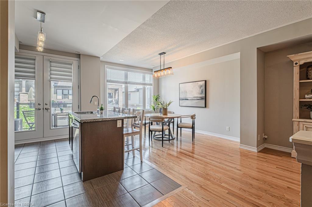 422 Athabasca Common