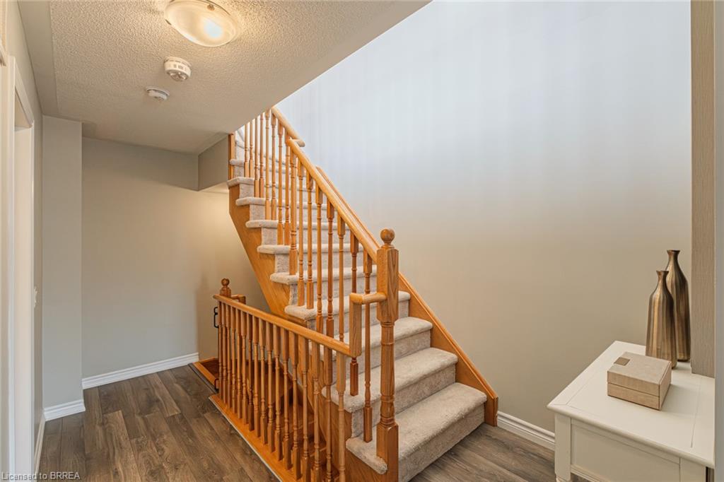 422 Athabasca Common