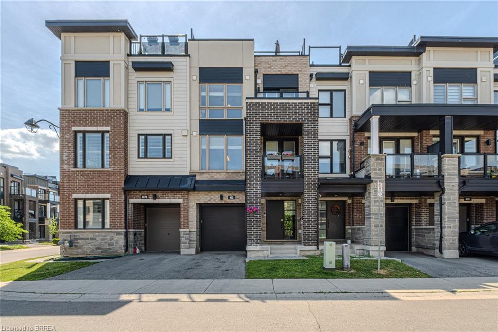 422 Athabasca Common