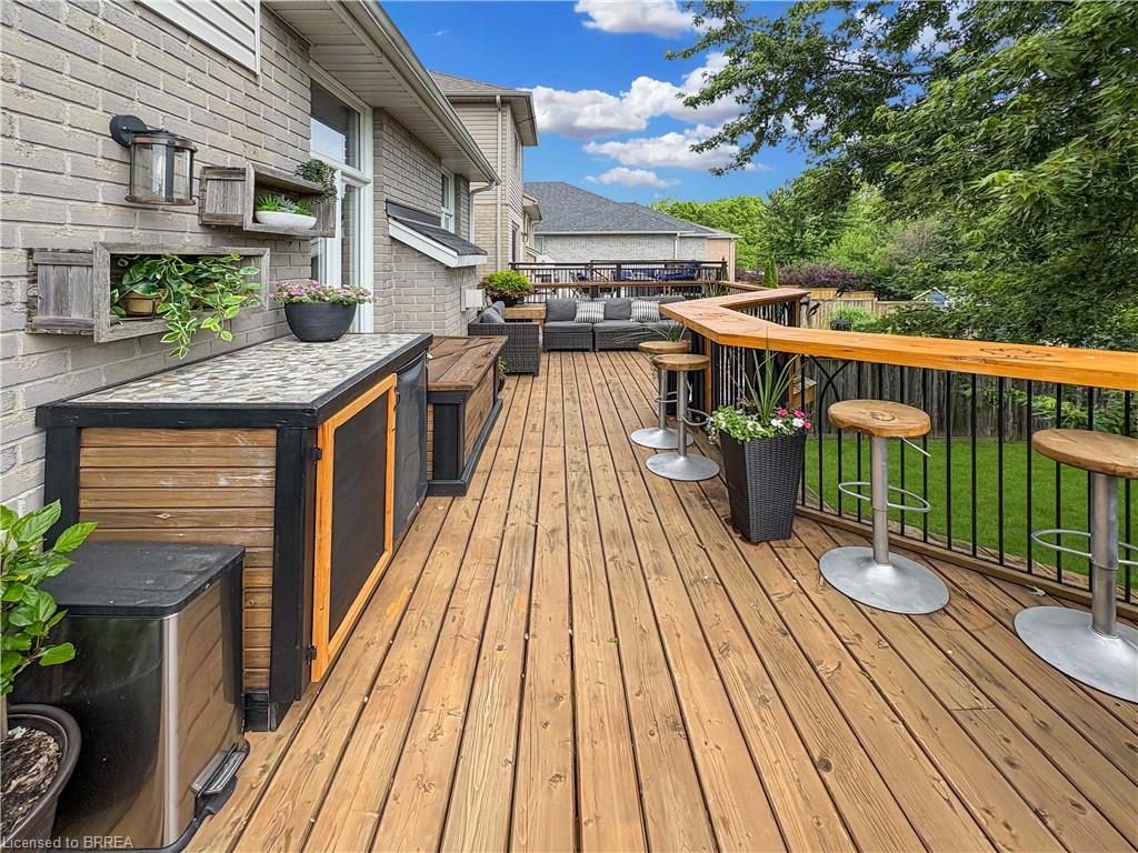 18 Bricker Court