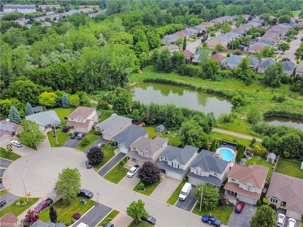 18 Bricker Court