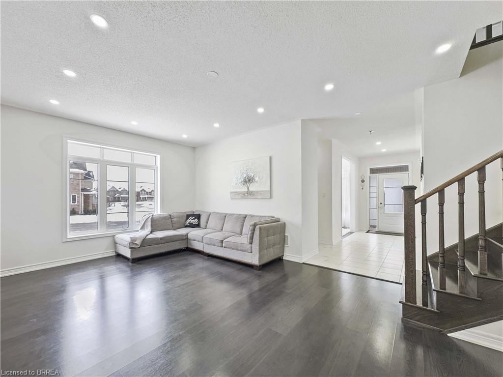 37 Drake Avenue