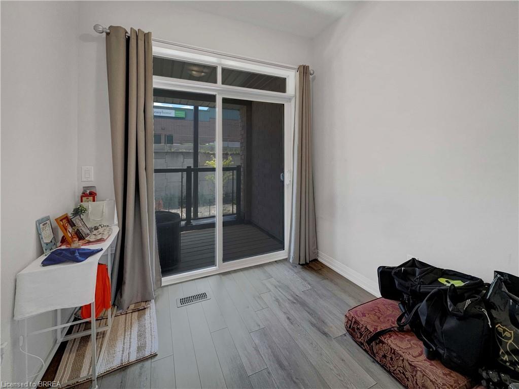 1105-585 Colborne Street Unit: 1105