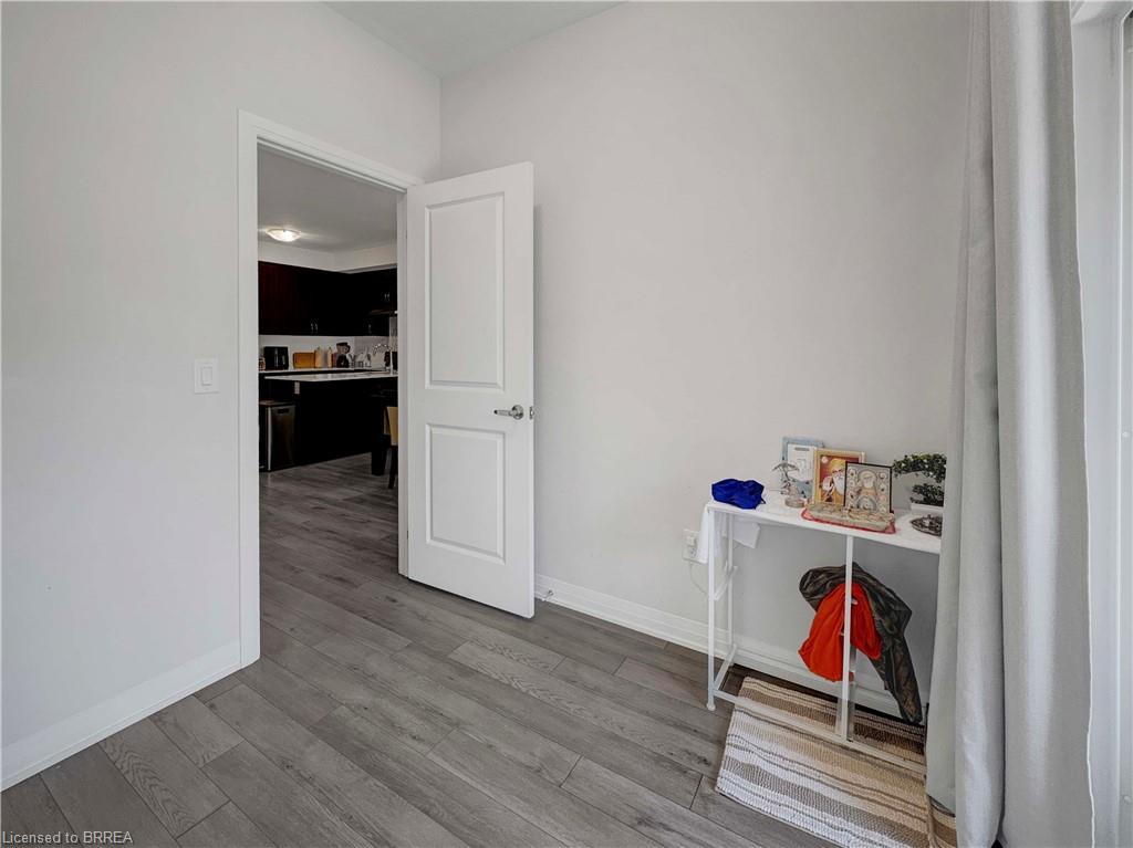 1105-585 Colborne Street Unit: 1105