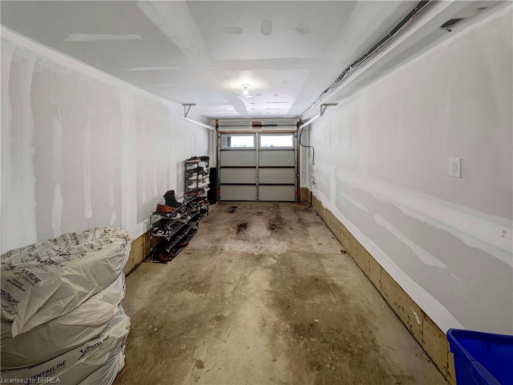 1105-585 Colborne Street Unit: 1105