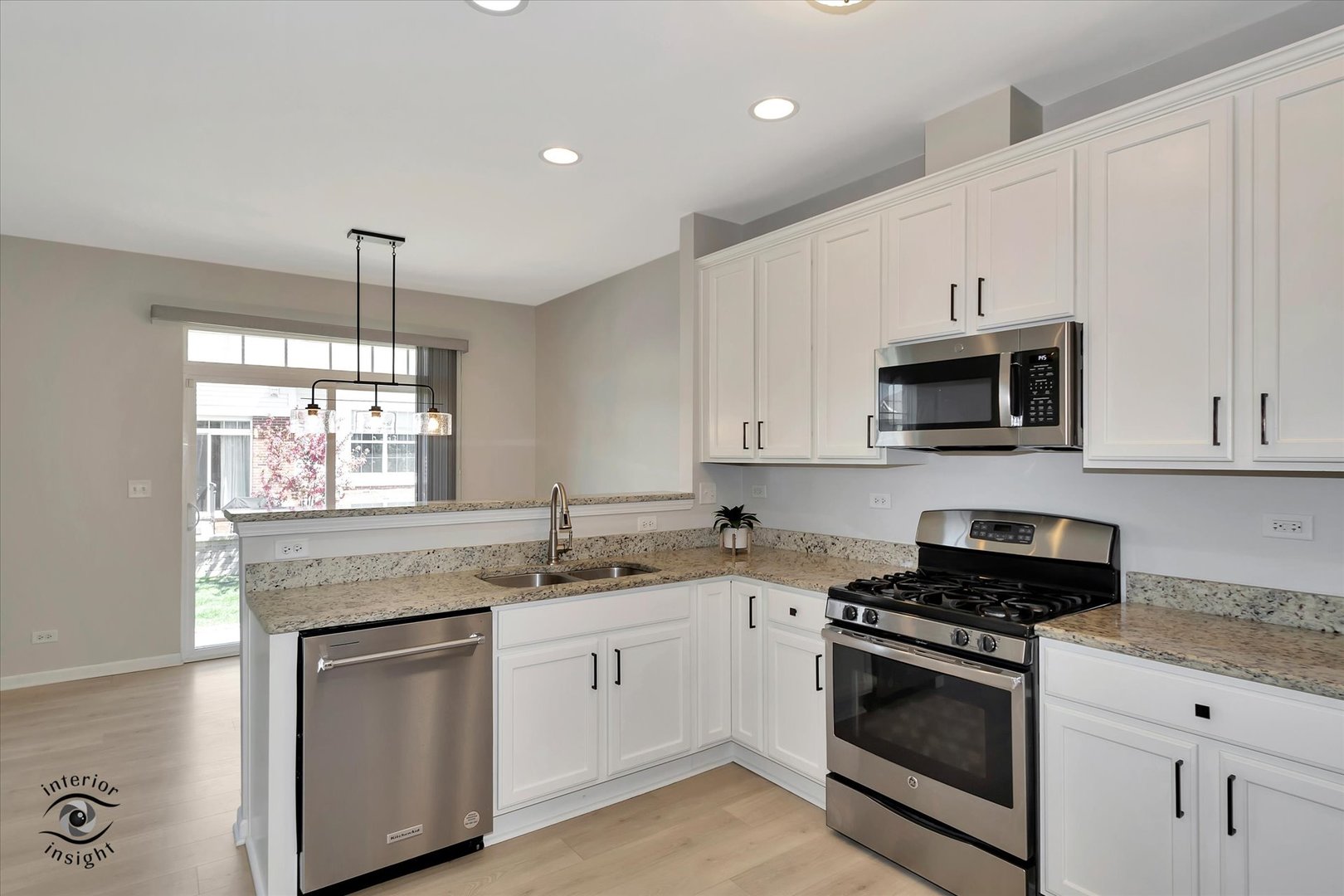 10647 W 154TH Place