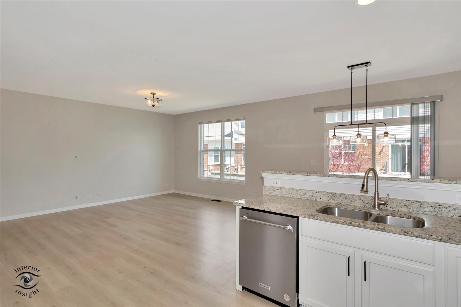 10647 W 154TH Place