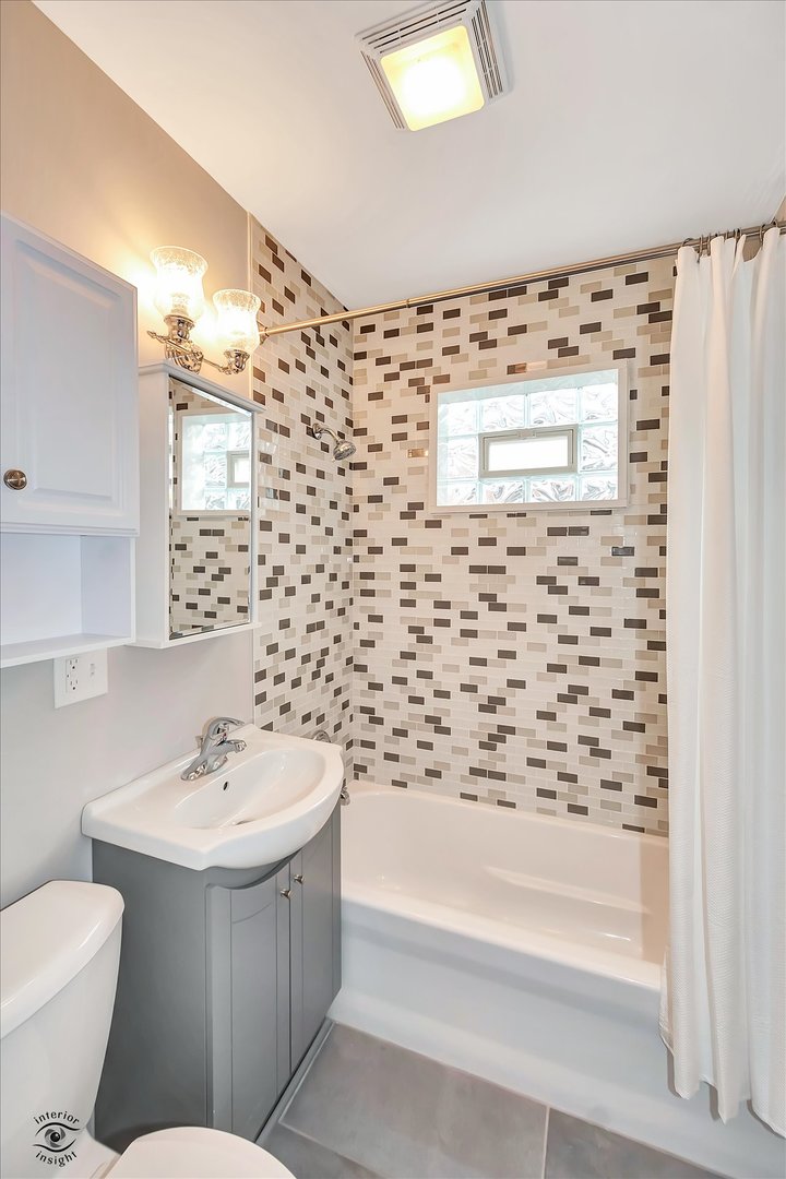 2844 W 103rd Street