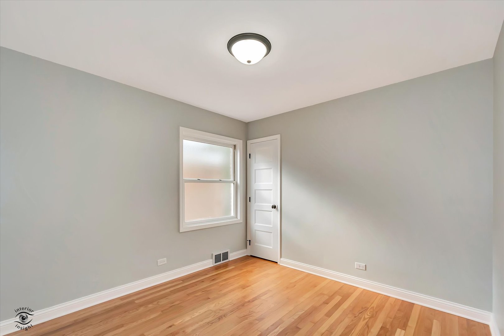 2844 W 103rd Street