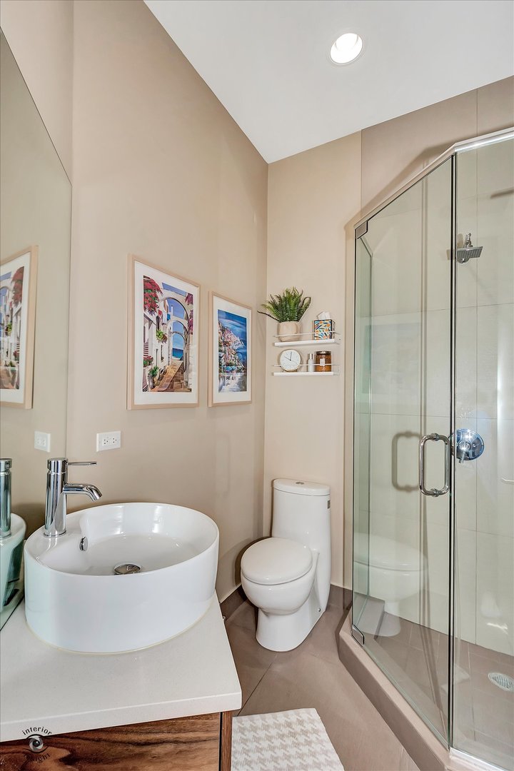816 N Wood Street Unit: 2N