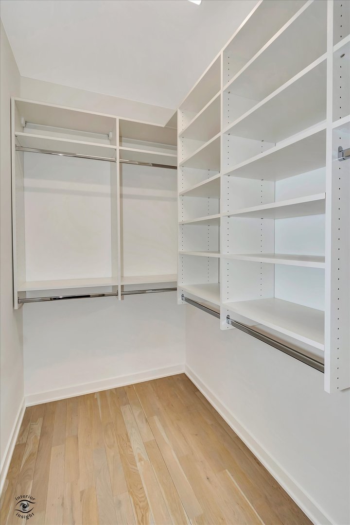1708 W Cermak Road Unit: 1E