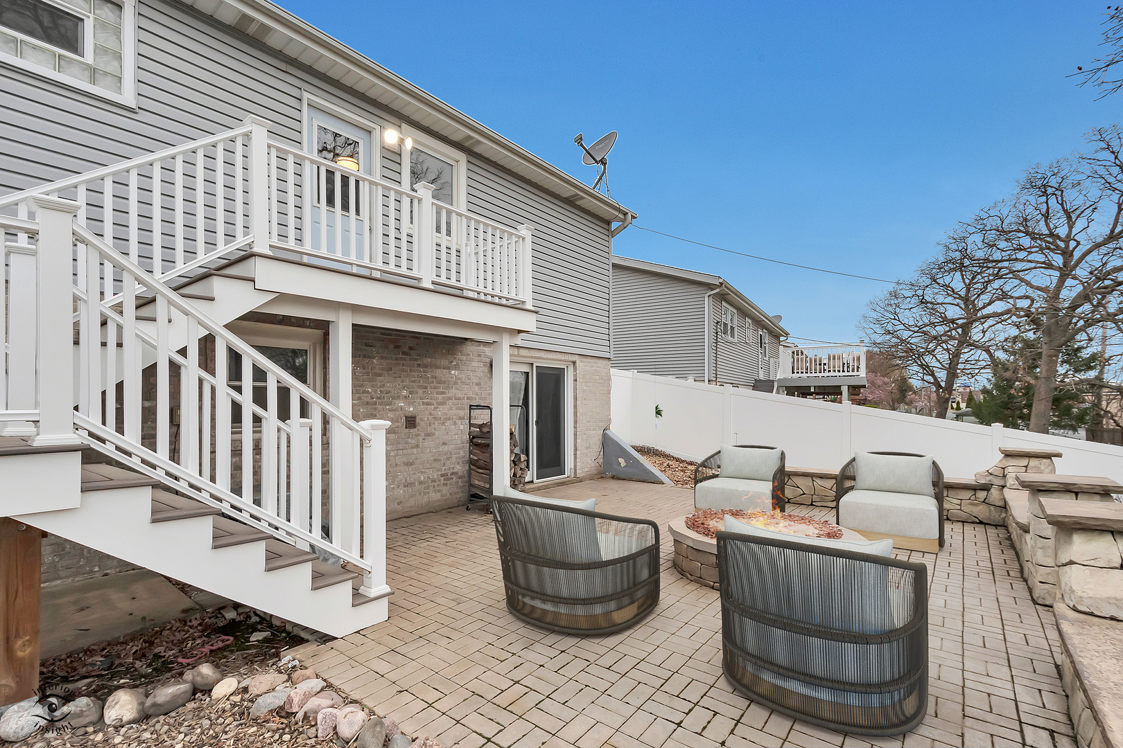 8809 Willow Road