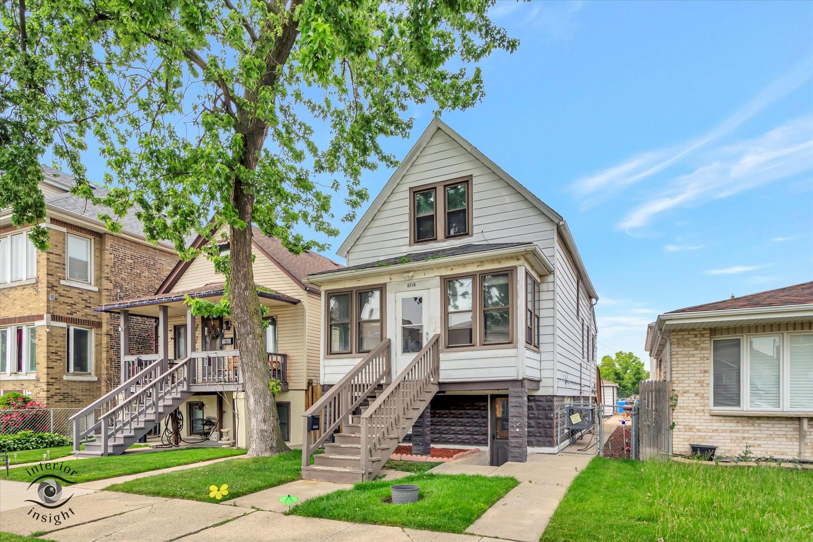 5716 W 64th Place