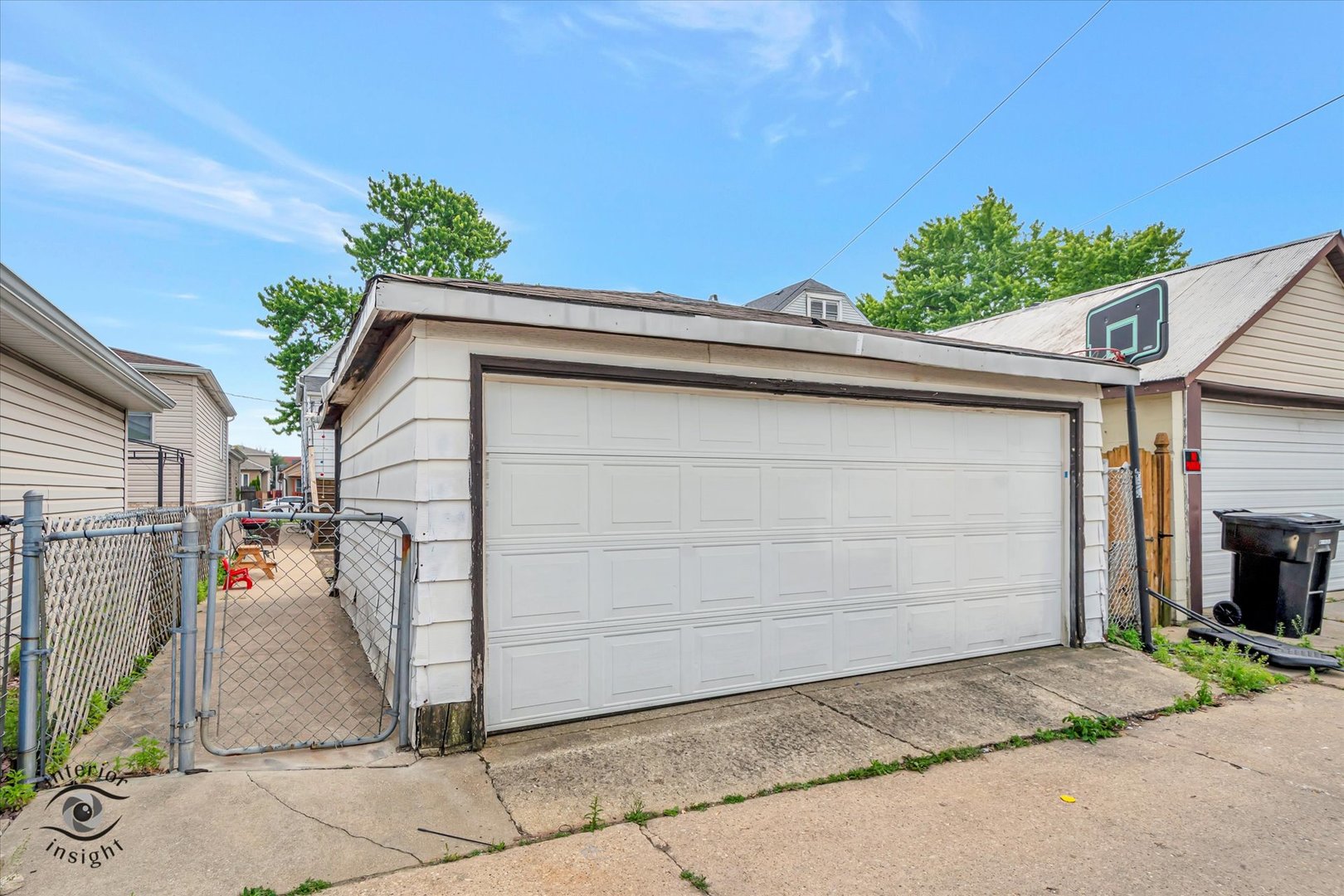 5716 W 64th Place