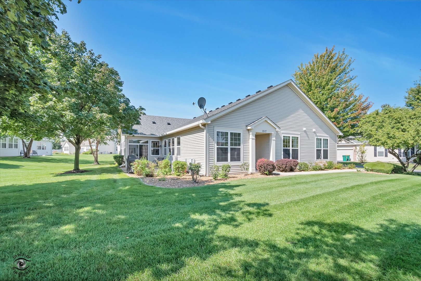 1517 W Ludington Circle