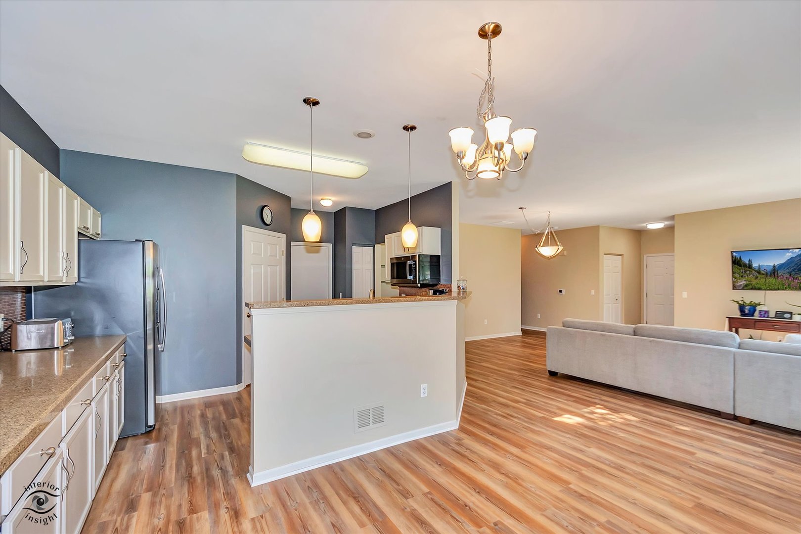 1517 W Ludington Circle