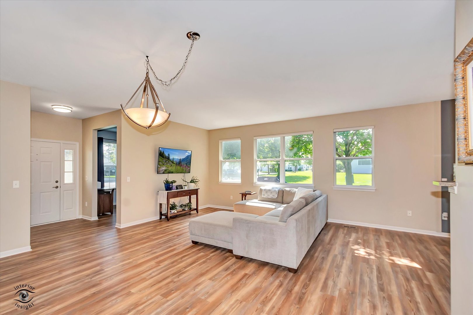 1517 W Ludington Circle