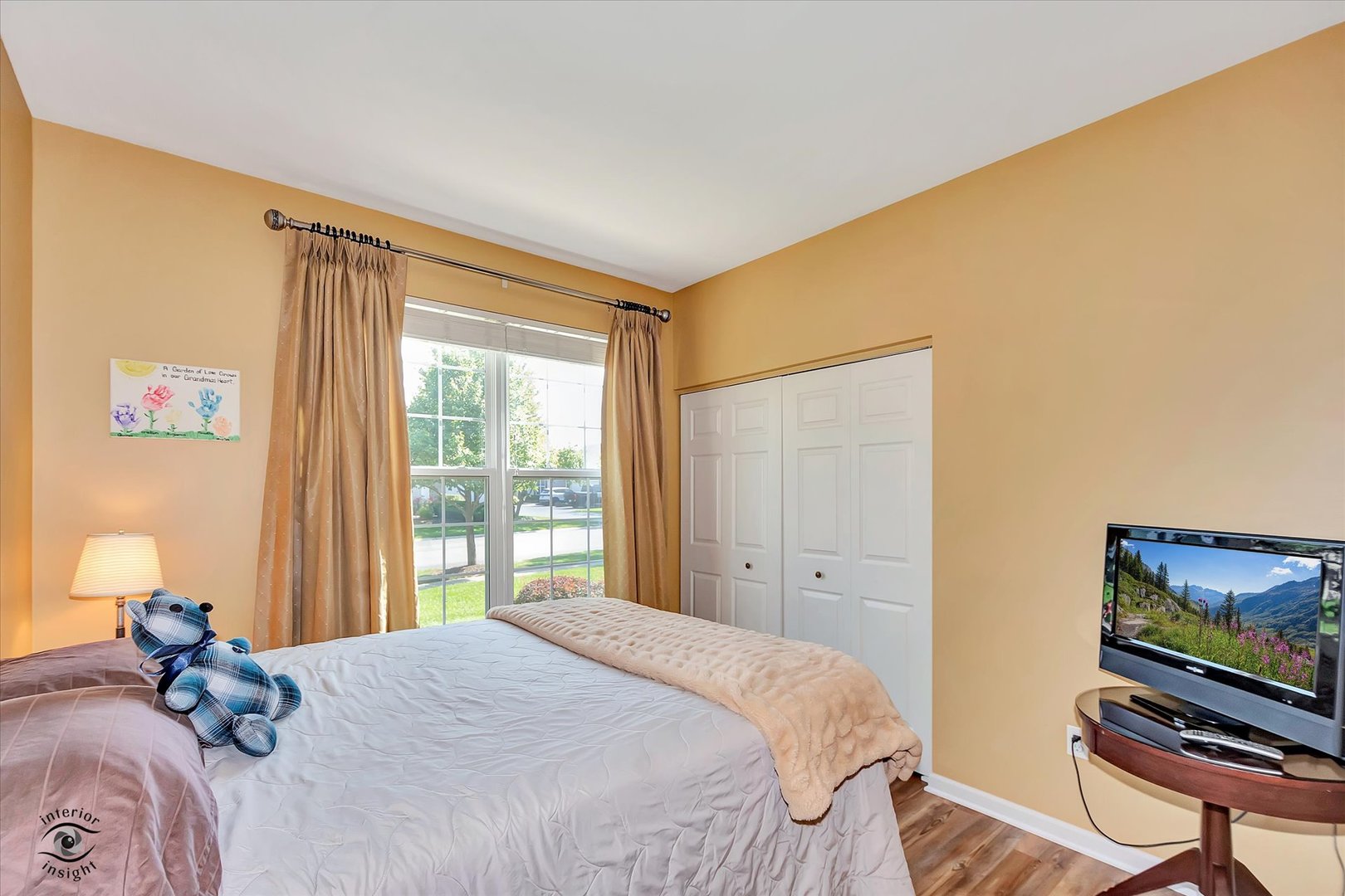 1517 W Ludington Circle