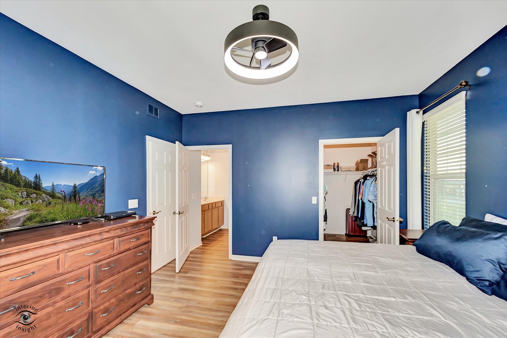 1517 W Ludington Circle