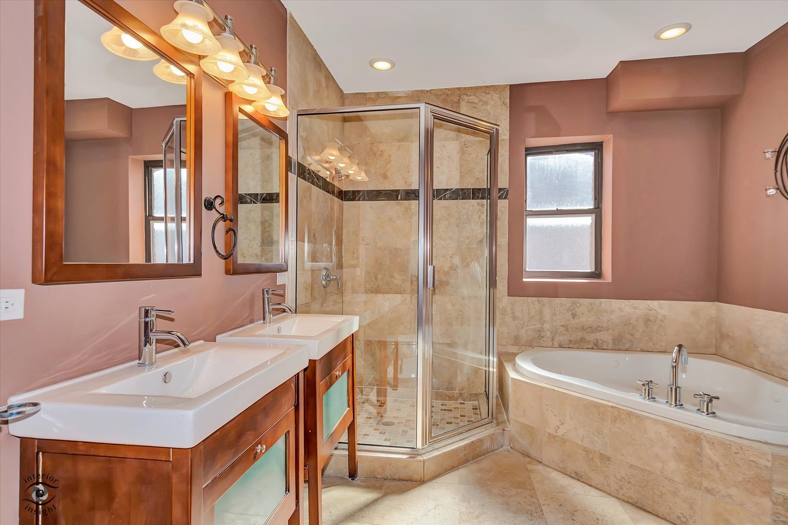 3522 S King Drive Unit: 3S