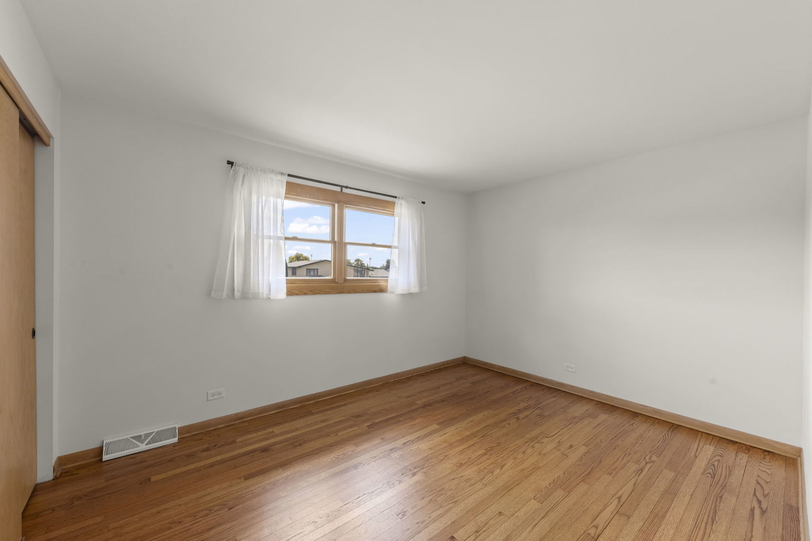 6120 W 129th Street