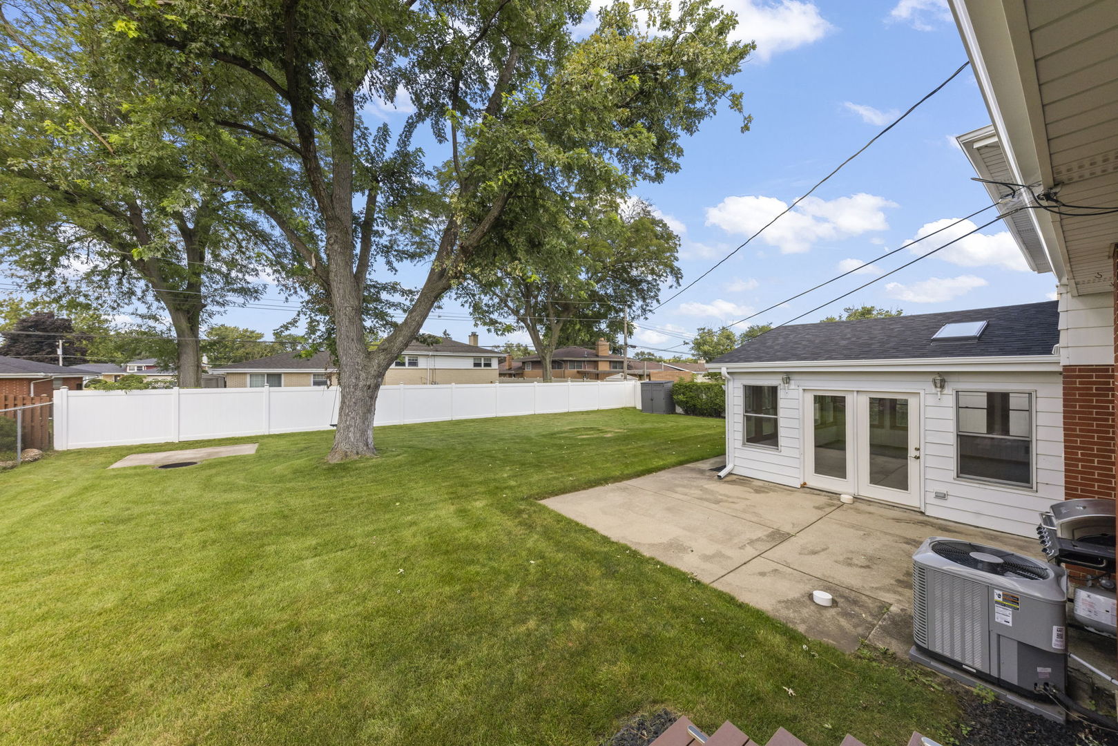 6120 W 129th Street