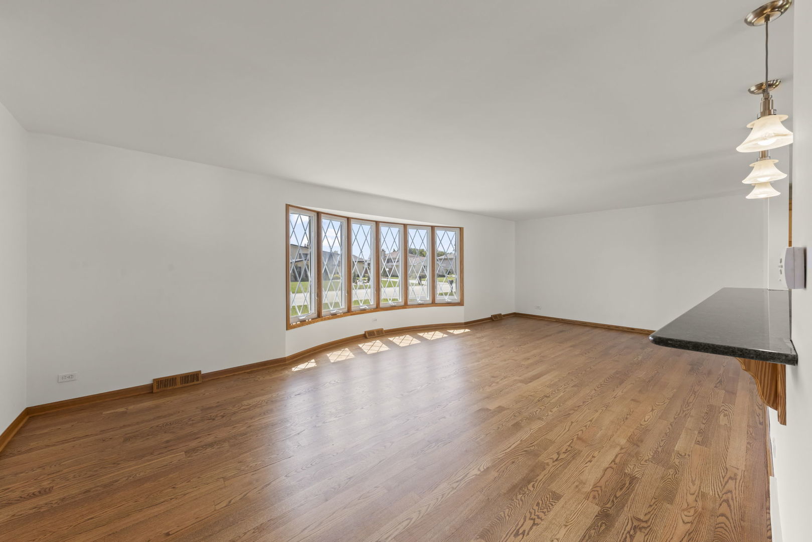 6120 W 129th Street
