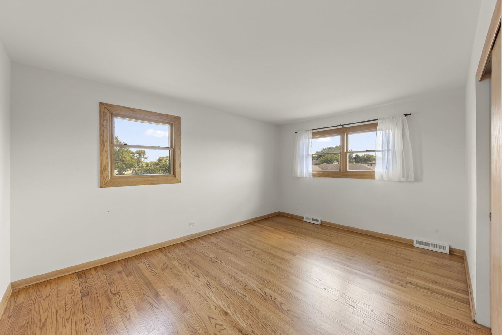 6120 W 129th Street