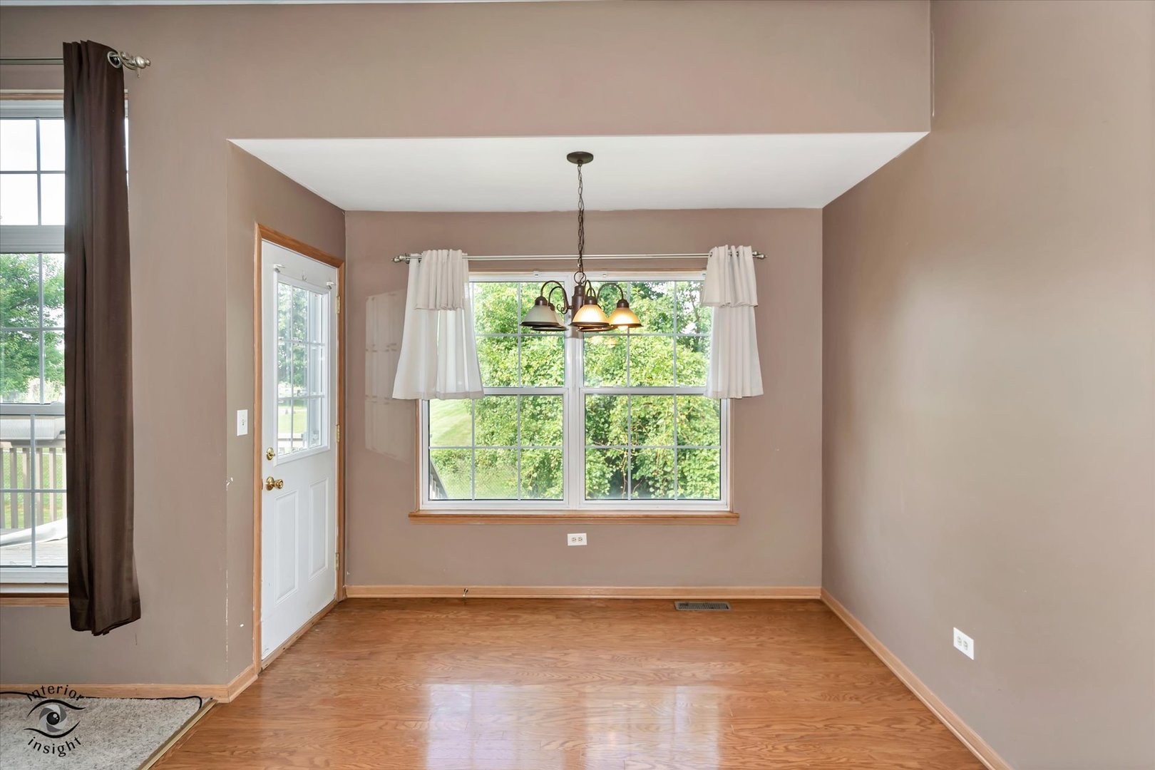 16006 Golfview Drive