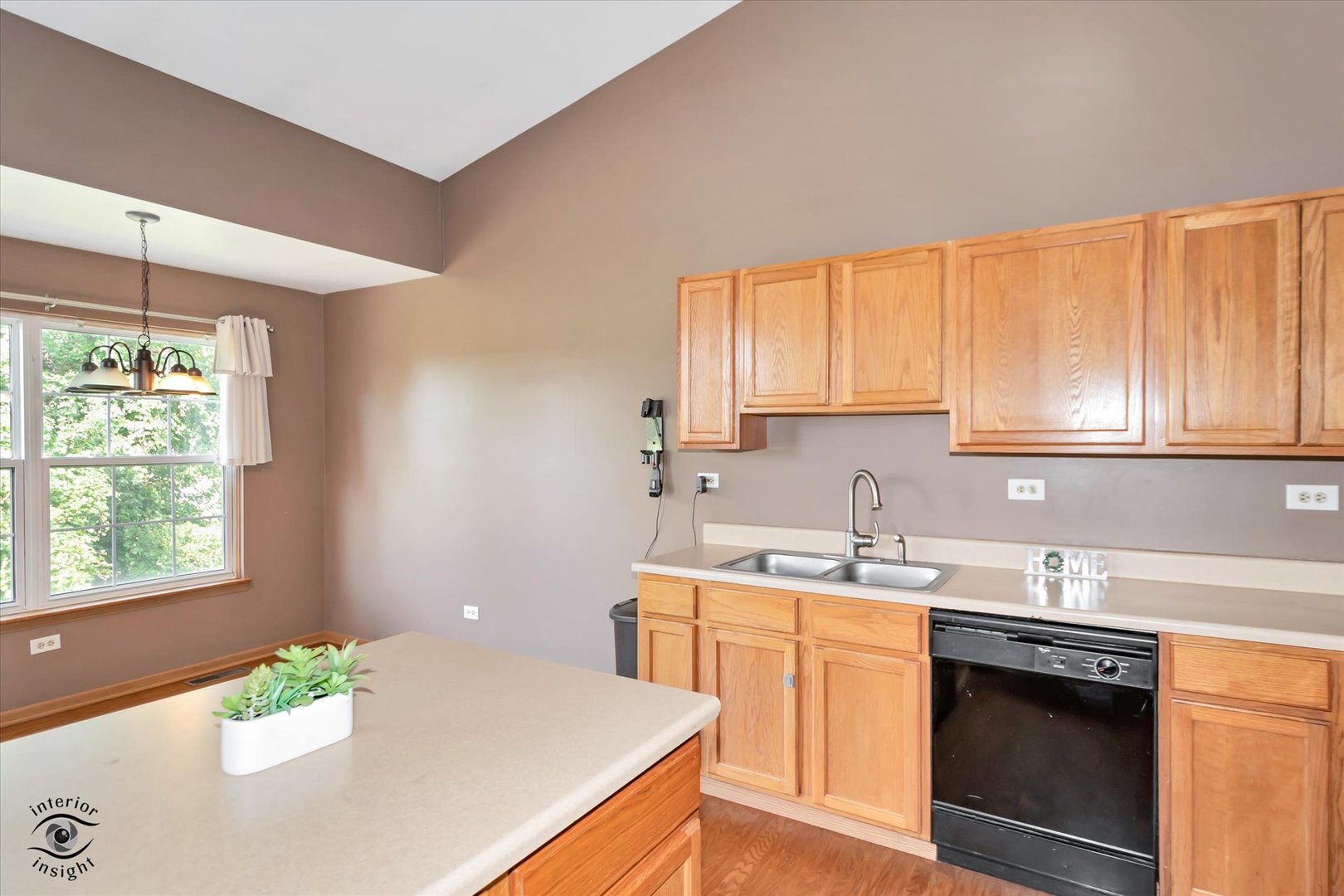 16006 Golfview Drive